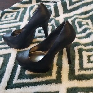 ❤Black stiletto platform heels